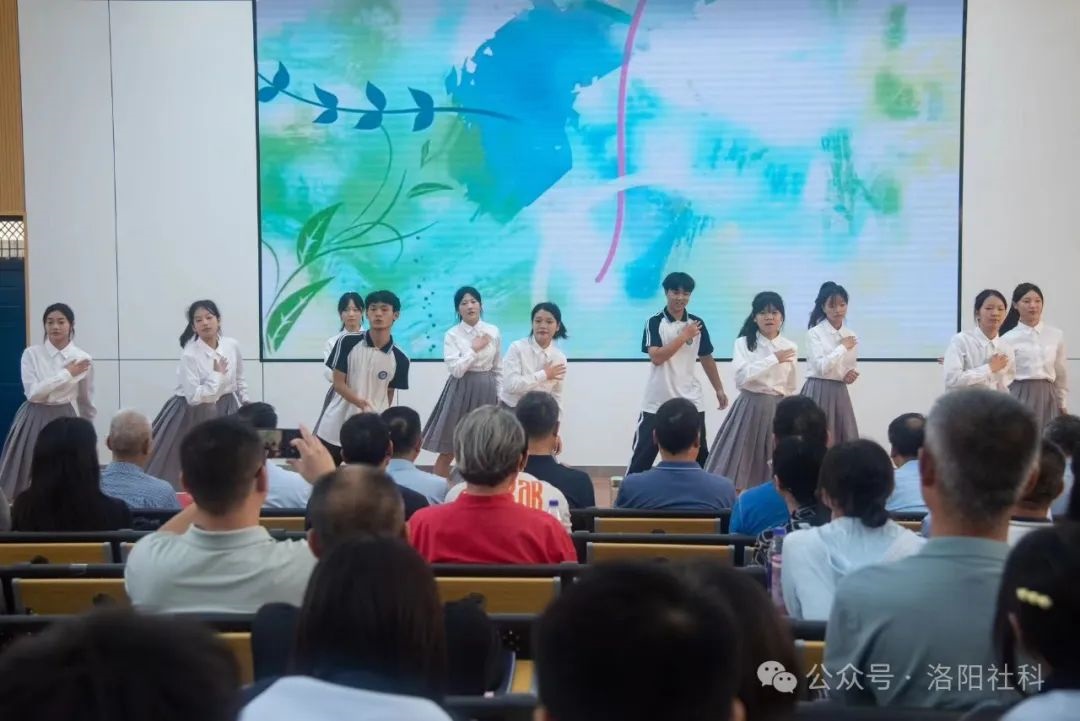 1727059170723572.jpg 1727059170723572.jpg