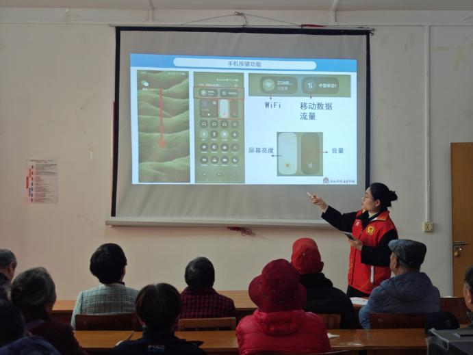 “爱在重阳 乐享智能”——洛阳周公庙博物馆重阳节敬老活动温暖落幕