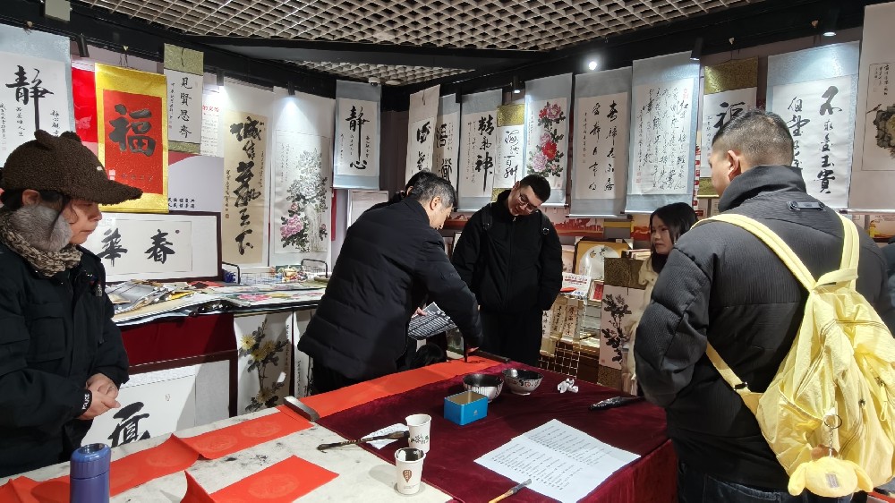 活动回顾|“鼓鸣礼乐春送暖·笔走龙蛇联赠福”洛阳周公庙博物馆新春赠对联活动圆满举办